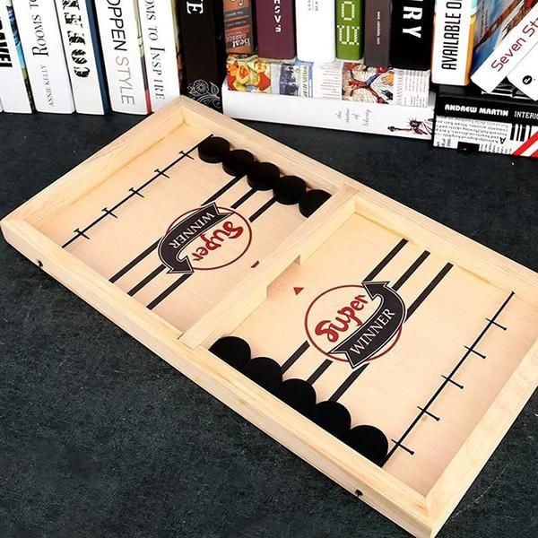 PuckSling™ - A fun and competitive family game