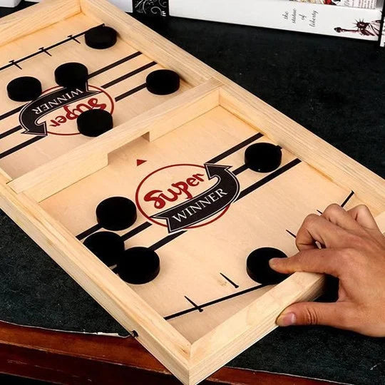 PuckSling™ - A fun and competitive family game