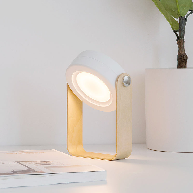 BrightFold™ - Foldable LED table lamp