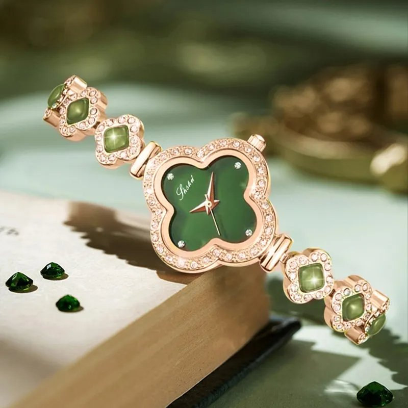 Emerald Watch™ - Underline your style with this elegant watch!