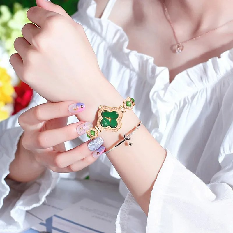 Emerald Watch™ - Underline your style with this elegant watch!