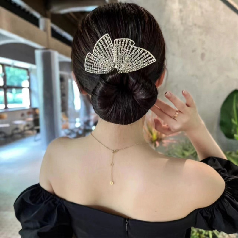 Twister™ - Elegant bun roll maker from Deft (buy 2, get 1 free) [last day discount]