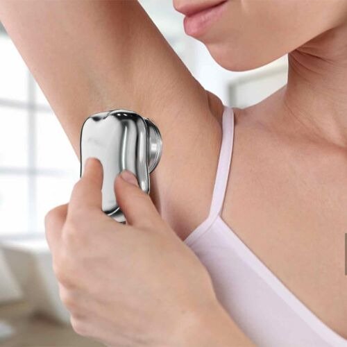 () PocketGlide™ - Get a smooth shave wherever you go!