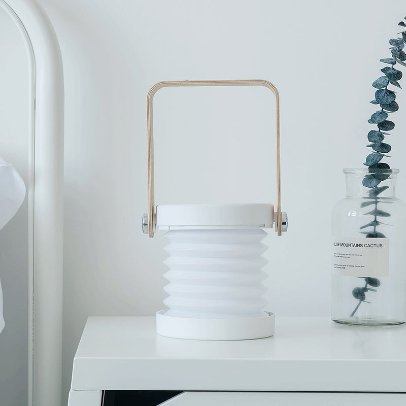 BrightFold™ - Foldable LED table lamp