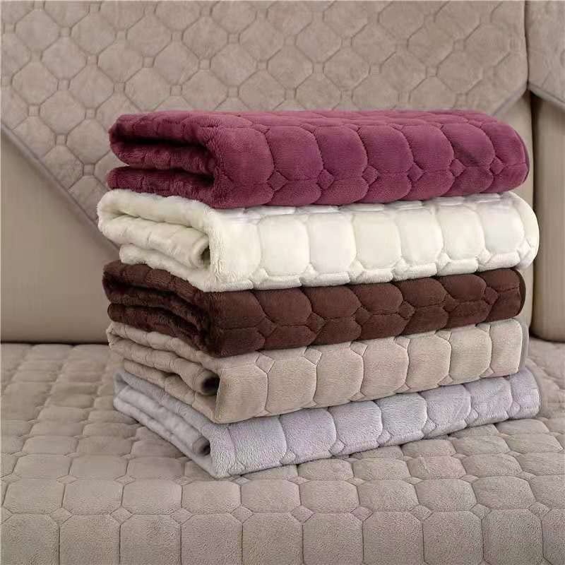 Plush anti-slip sofa cover
