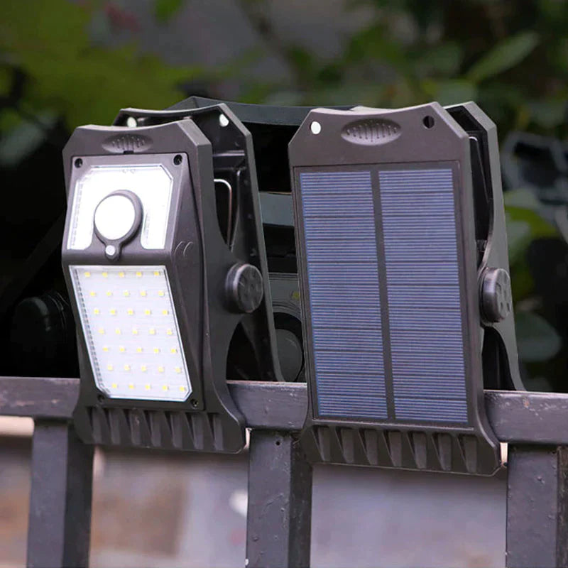 Solar Clip Light™ - Illuminate your outdoor area effortlessly!