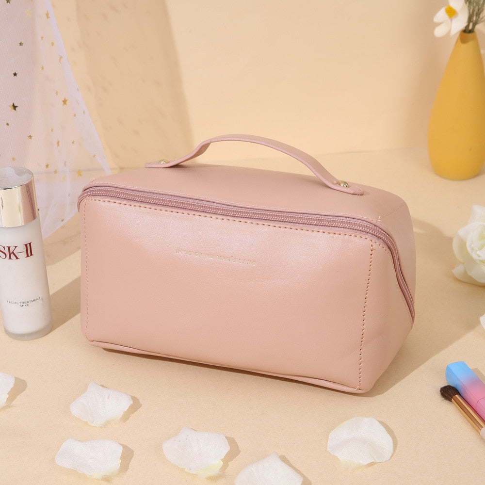 DeluxCase™ - deluxe cosmetics case