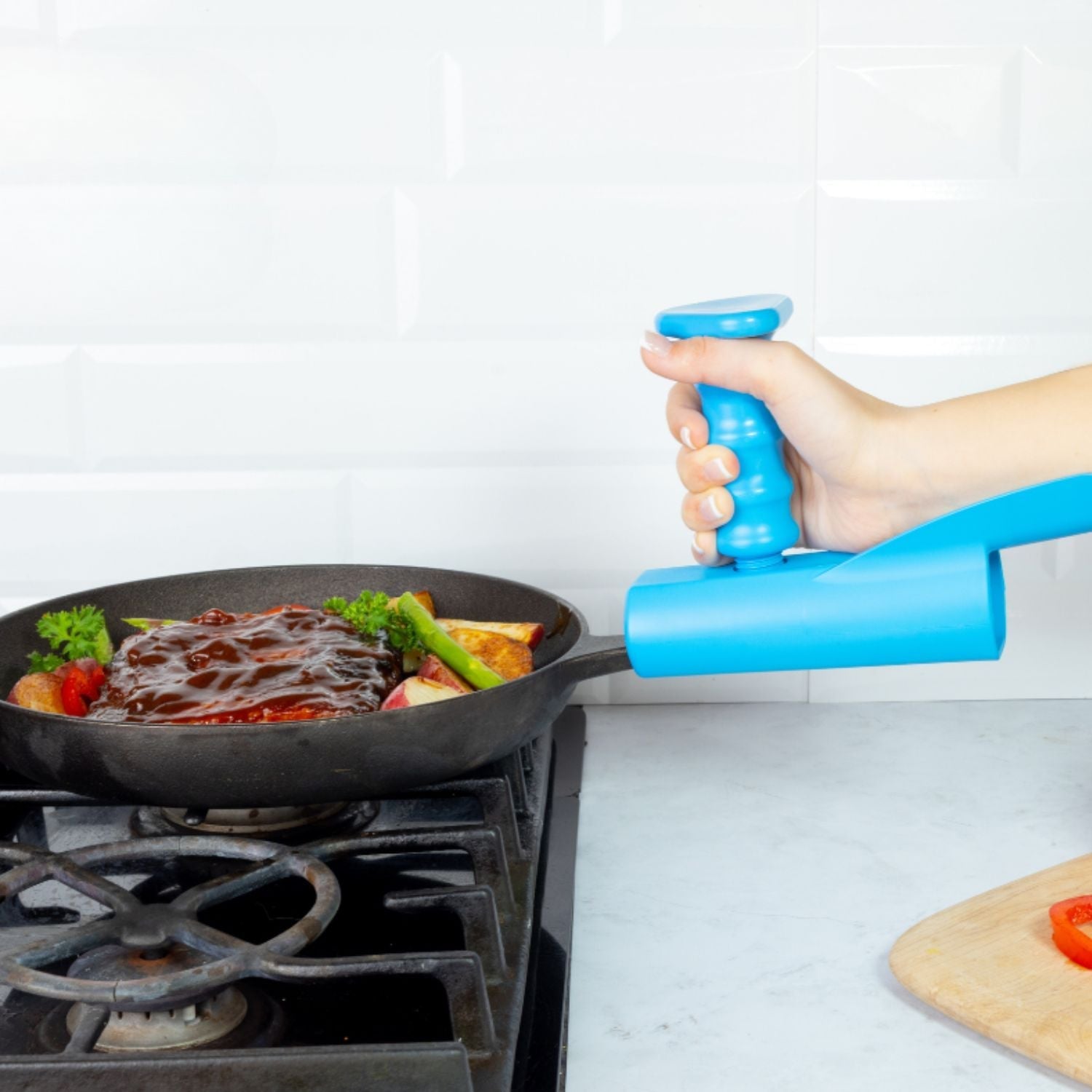PanBuddy™ - Lift heavy pans with ease!
