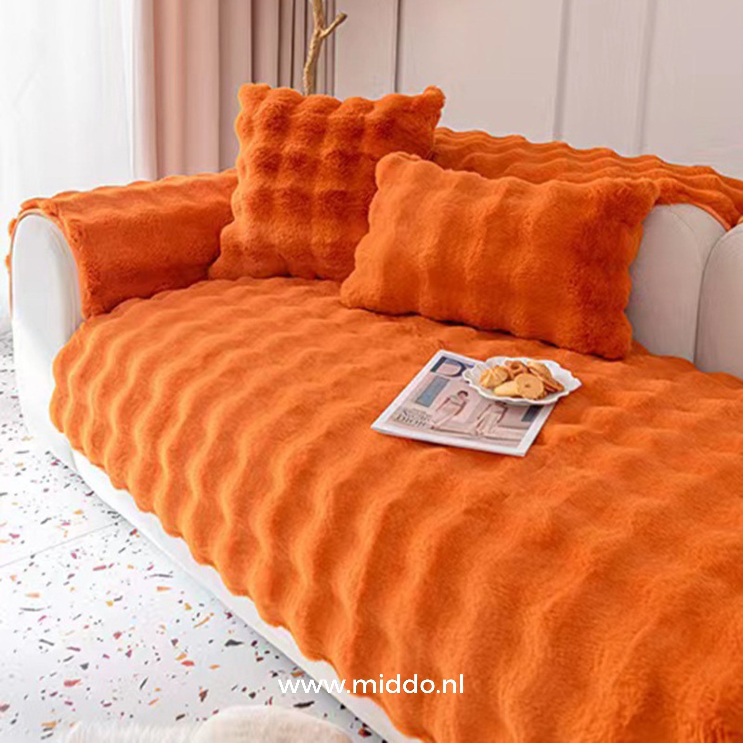 Plushy - Luxurious sofa protection, ultimate comfort and softness!