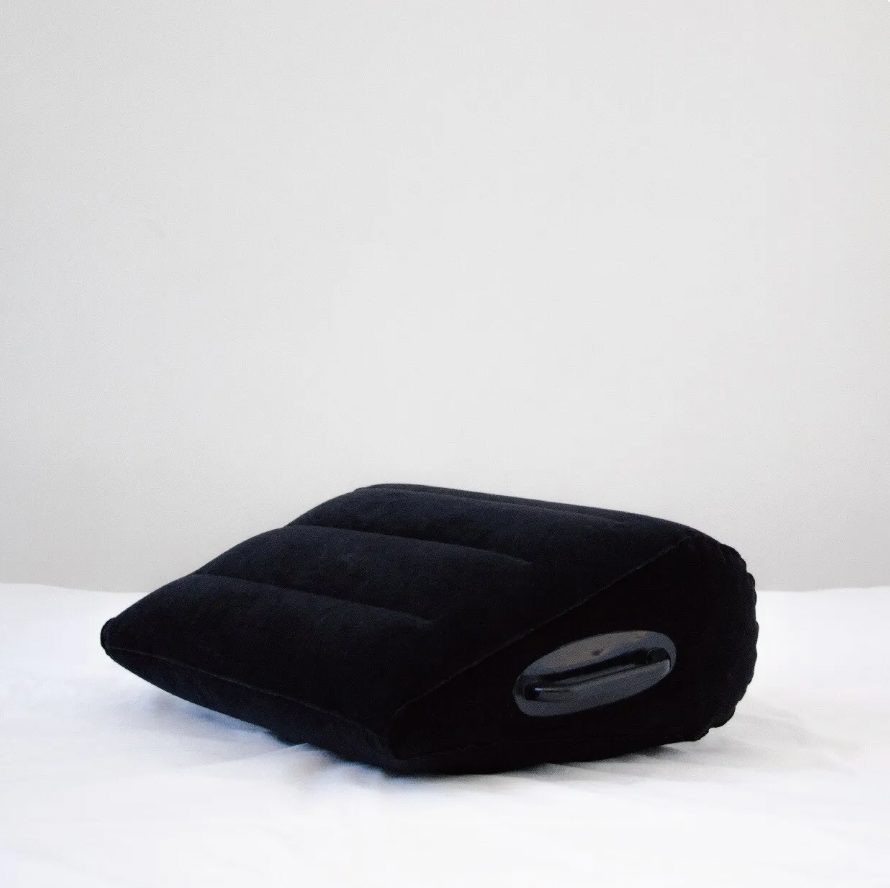 Couple'sPillow™ - Inflatable wedge love triangle pillow [last day discount]