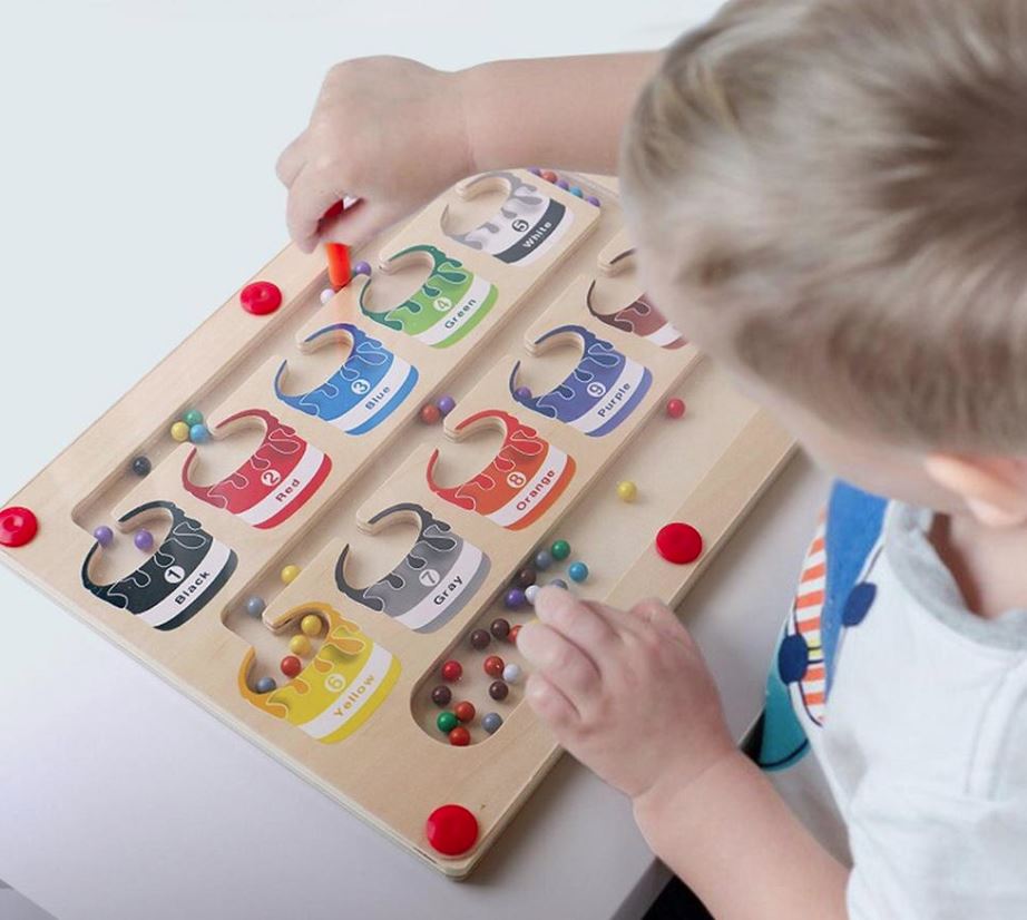 Kletshuts™ MagneticMaze - Color and Number Maze Toy