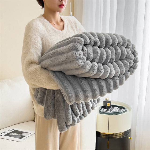 CozyCloud™ - Winter warmth blanket