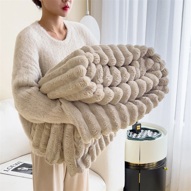 CozyCloud™ - Winter warmth blanket