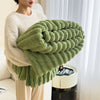 CozyCloud™ - Winter warmth blanket