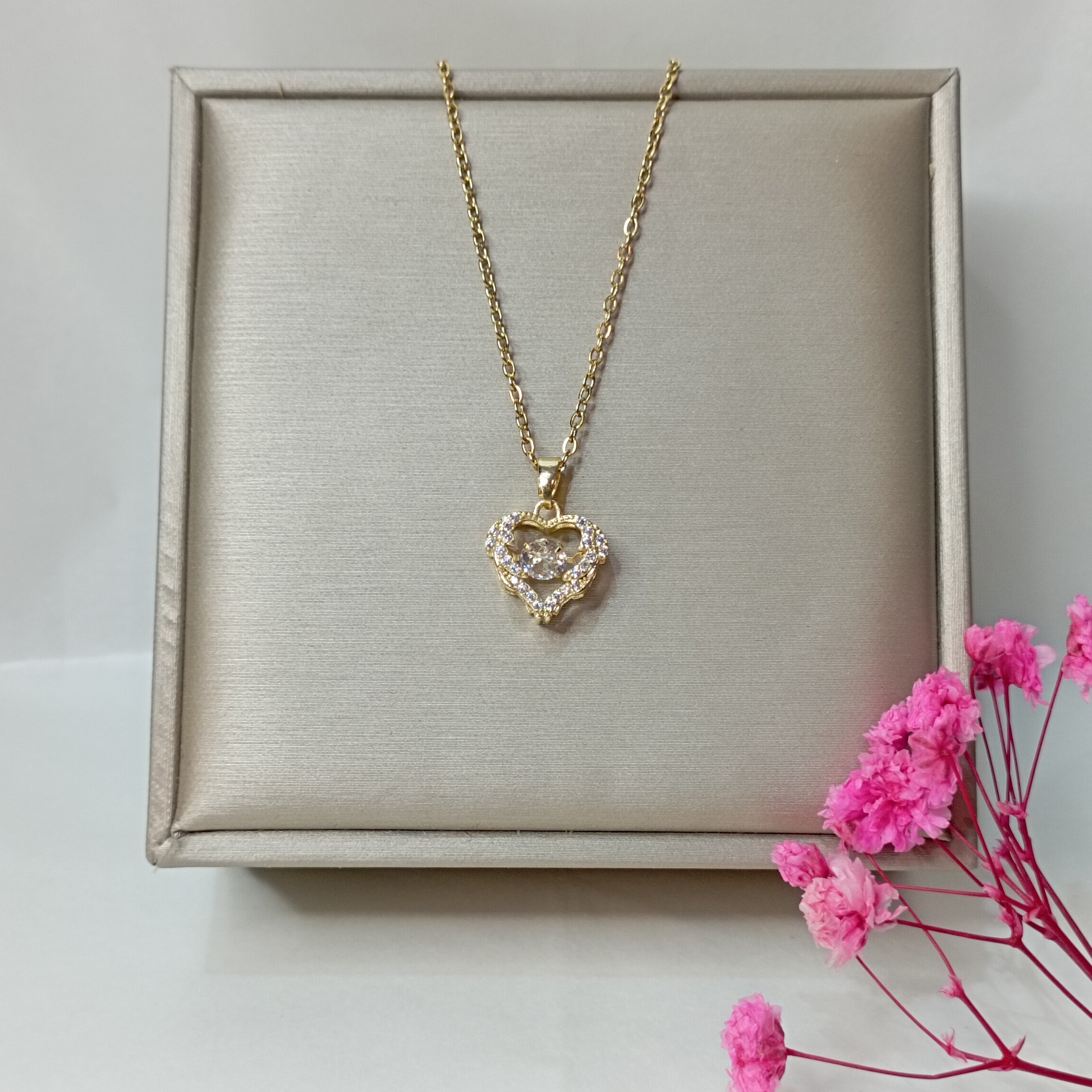 HeartBeat™ - Movable heart-shaped pendant
