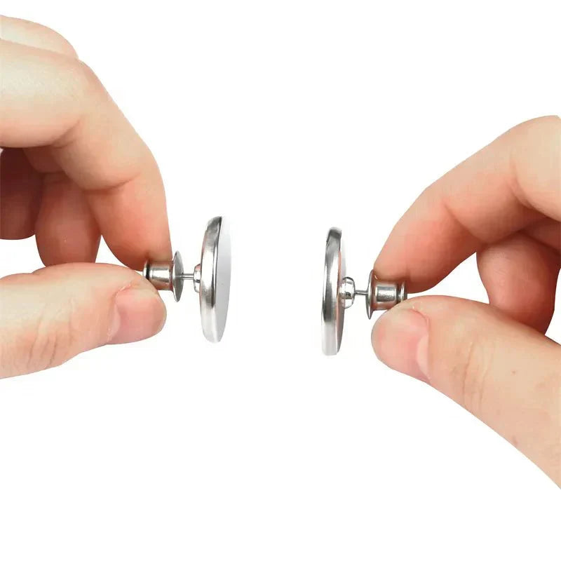 MagClip™ - Keep your curtains neatly closed!