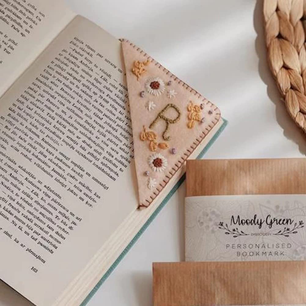 Book™ Personalized hand embroidered corner bookmark