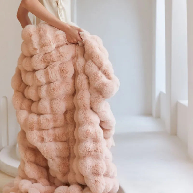 PlushNest | Plush, Elegant, Warm Blanket [Last Day Discount]