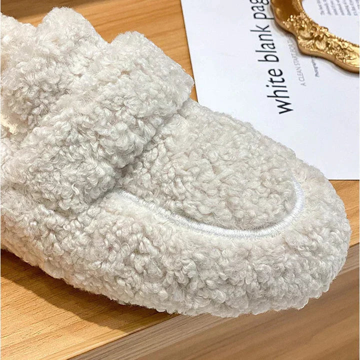 Donita™️ - Soft plush slippers with non-slip sole