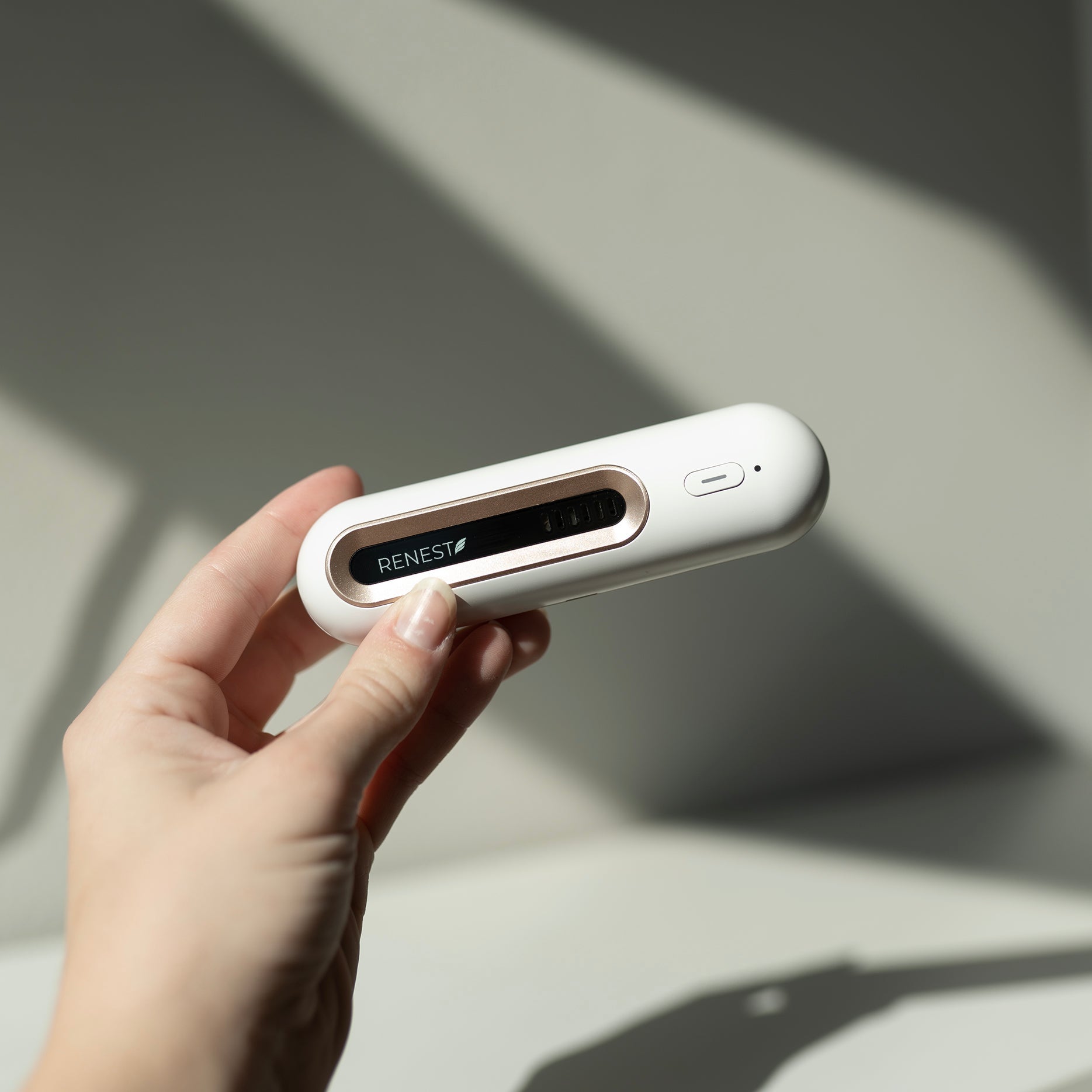 FreshEase™ - Portable air deodorizer