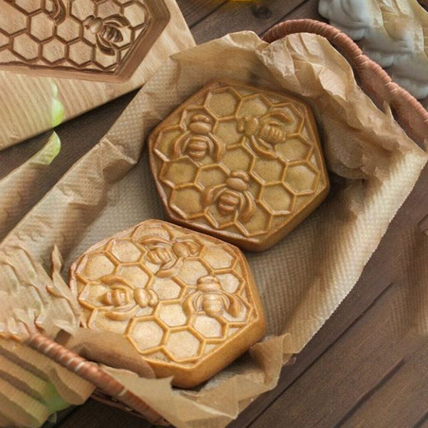 KitchenFizz - Wood patterned cookie cutter