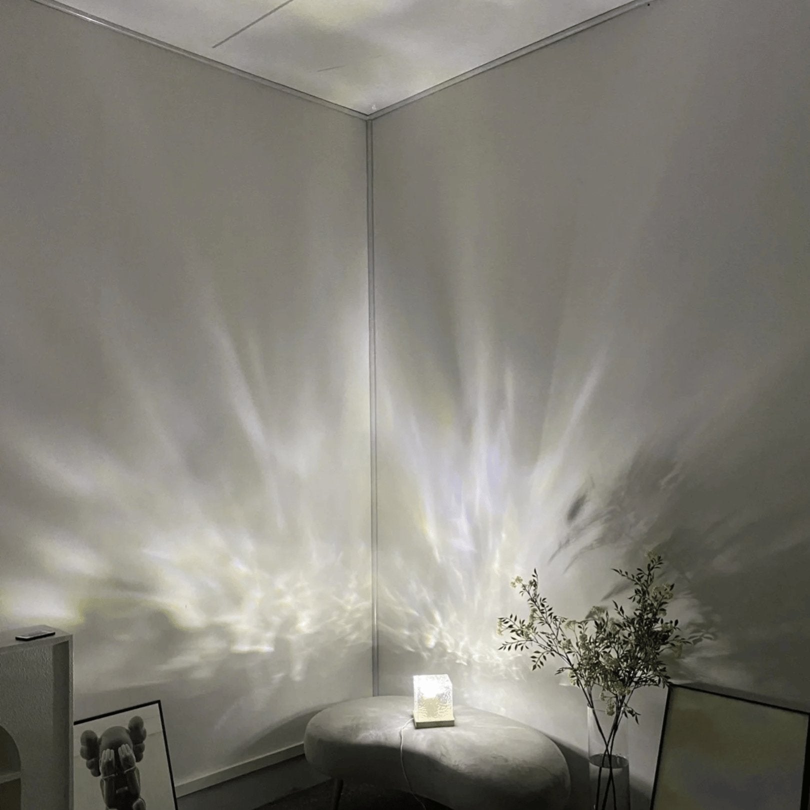 Lumina™ - Northern Lights Projector - Enjoy the Northern Lights from the comfort of your room!