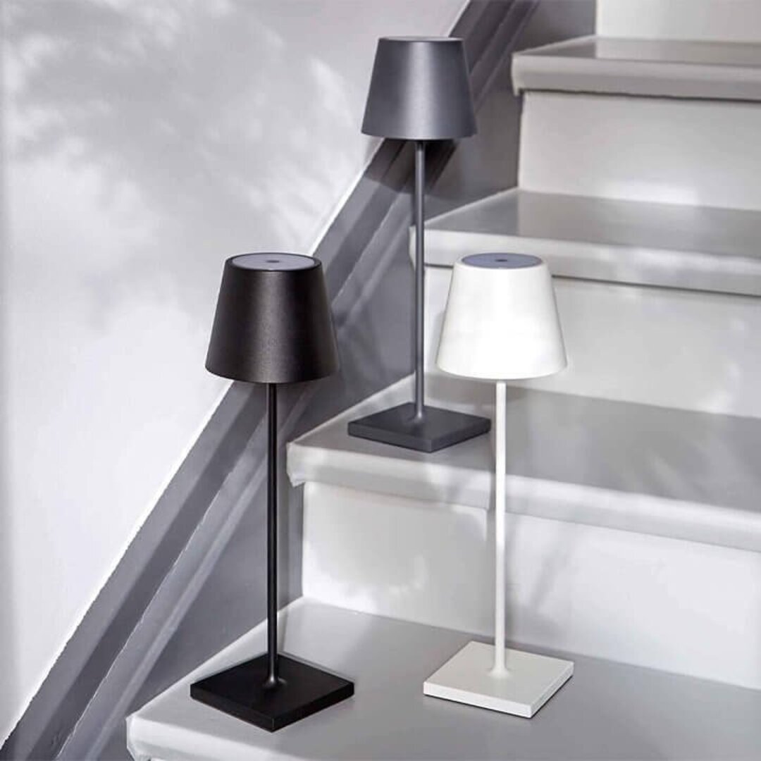 Modern cordless high quality LED lamp™