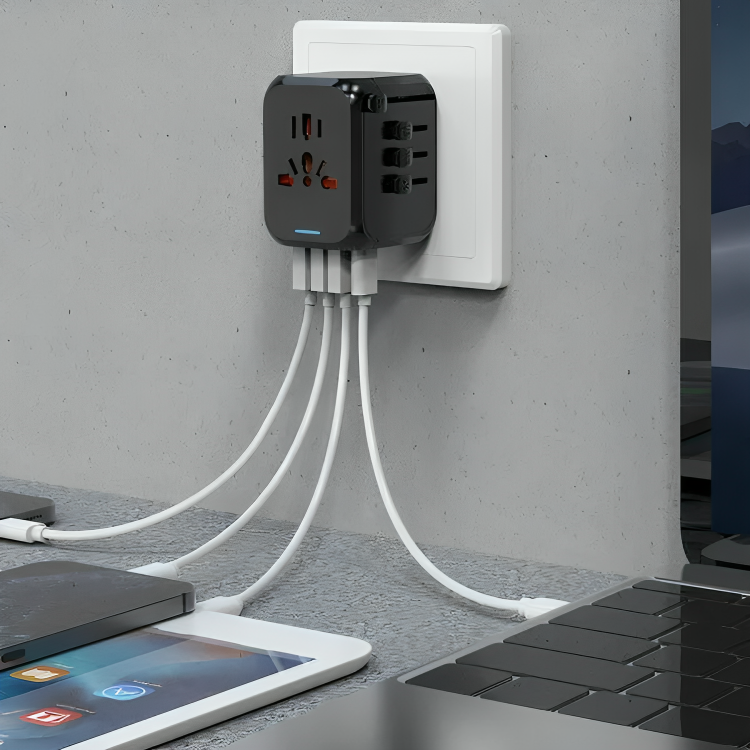 GlobalCharge | Multifunctional travel adapter