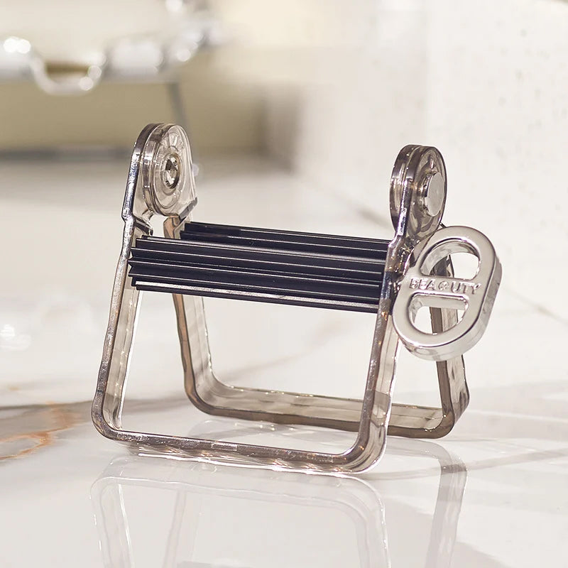 Toothpaste squeeze roll